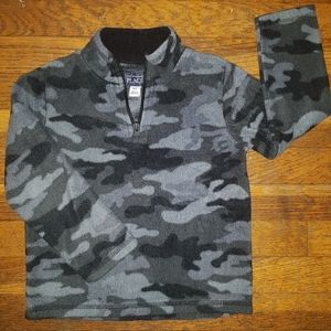 Camo Half-zip Fleece Sweatshirt